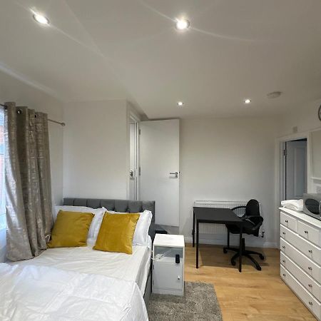 Keedonwood Road Bromley, Rooms With Free Wifi 外观 照片